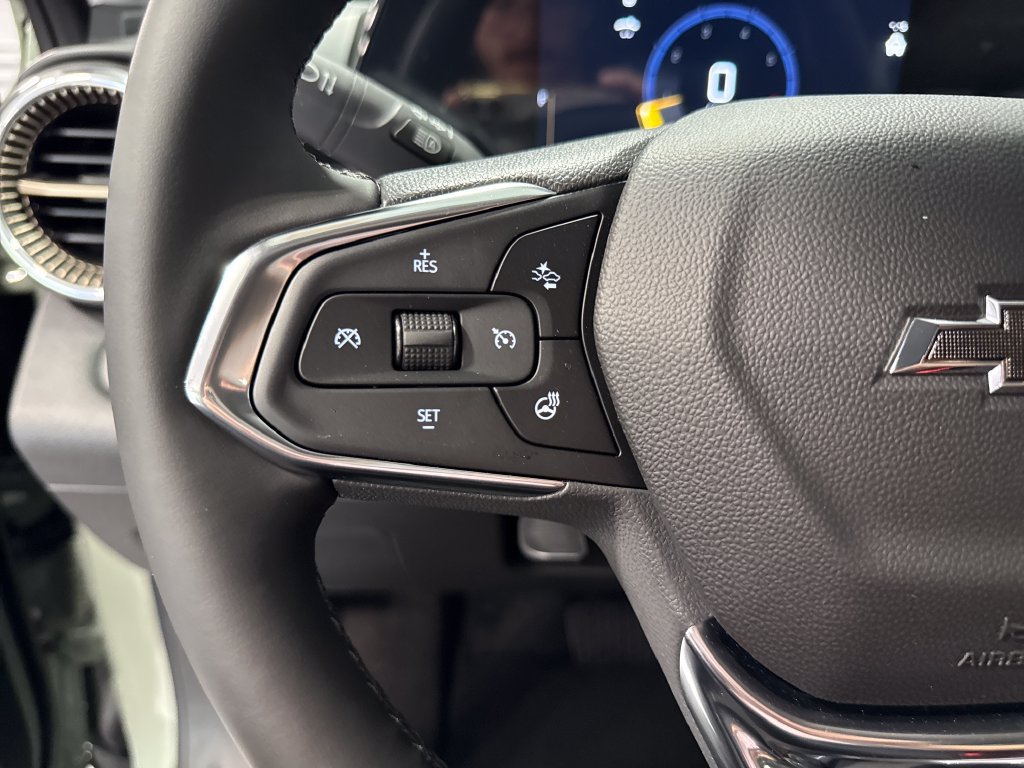 New 2026 Chevrolet Trax ACTIV w/ Driver Confidence Package FWD image 3