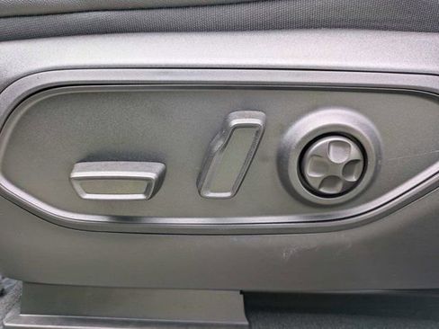 New 2026 Jeep Grand Cherokee L 2WD image 22