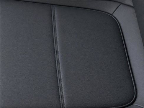 Used 2024 Mercedes-Benz C 300 Sedan image 23