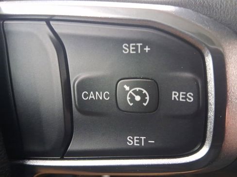 Used 2022 RAM 1500 Laramie image 22