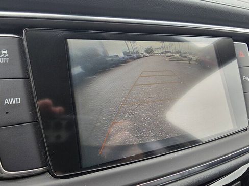 Used 2019 Buick Enclave Essence image 27