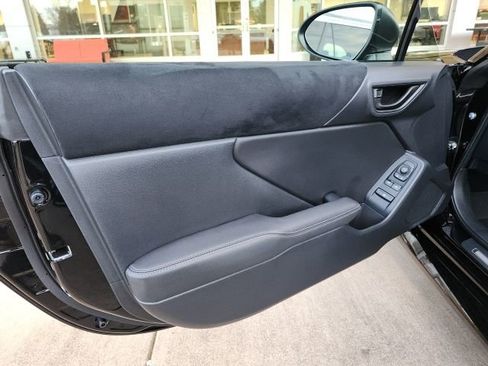 Used 2025 Toyota GR86 Premium image 16