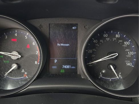 Used 2019 Toyota C-HR Limited image 19