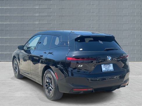 Used 2025 BMW iX xDrive50 w/ Convenience Package image 5