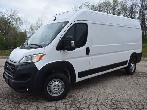 Used 2025 RAM ProMaster 2500 w/ Convenience Group FWD image 13