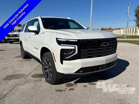 New 2025 Chevrolet Suburban High Country image 7