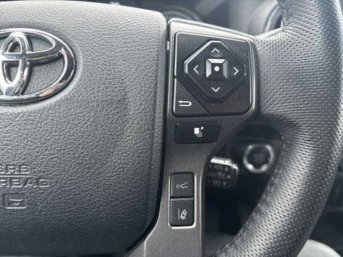 Used 2023 Toyota Tacoma TRD Off-Road image 19