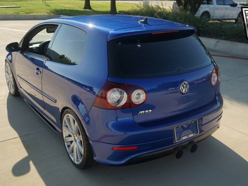 Used 2008 Volkswagen R32 image 4