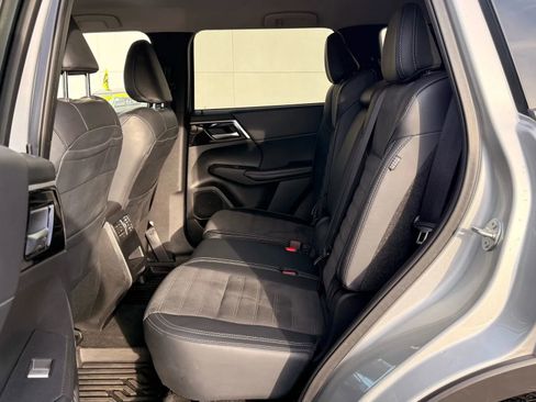 Used 2024 Mitsubishi Outlander Ralliart image 13