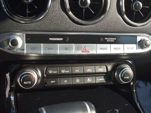 Used 2023 Kia Stinger GT-Line w/ Sun & Sound Package AWD/4WD image 27
