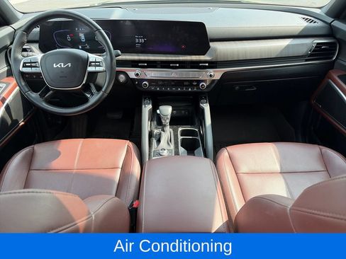 Used 2024 Kia Telluride EX w/ EX Captain's Chair Package AWD/4WD image 12