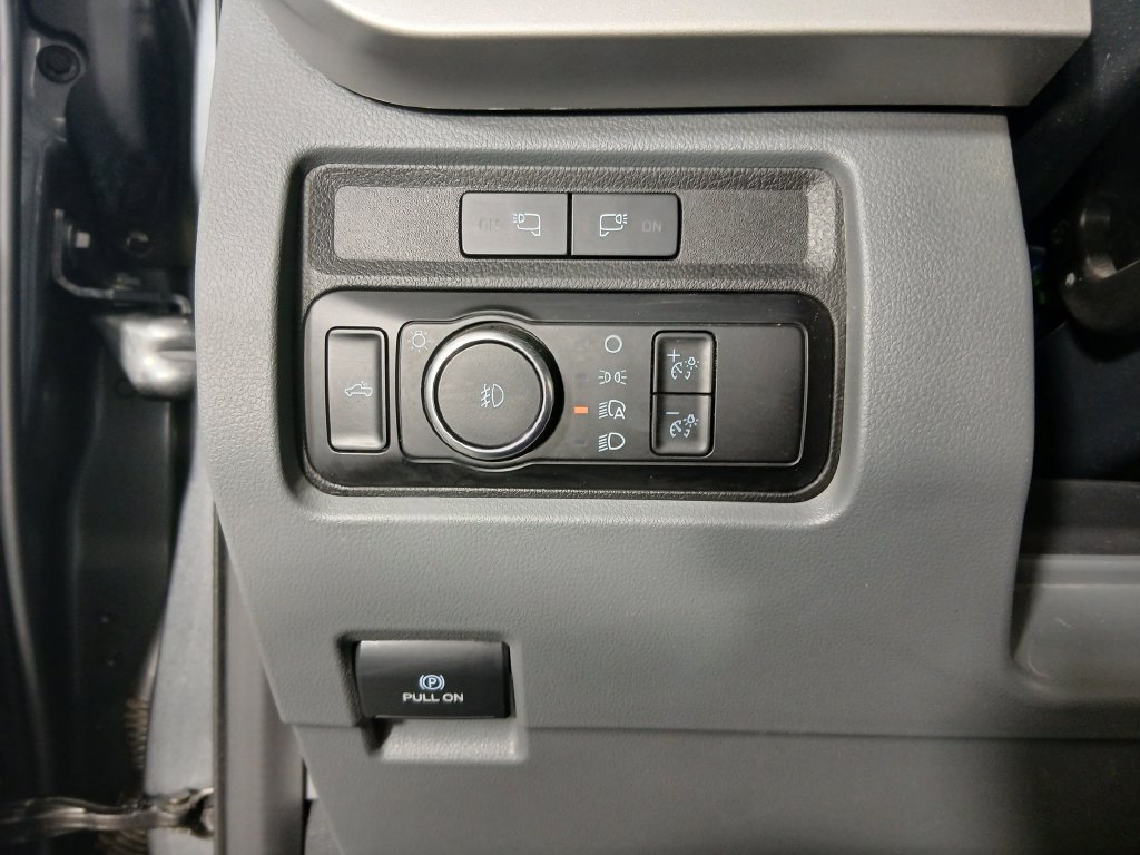 Used 2023 Ford F250 XLT w/ 360-Degree Camera Package AWD/4WD image 28