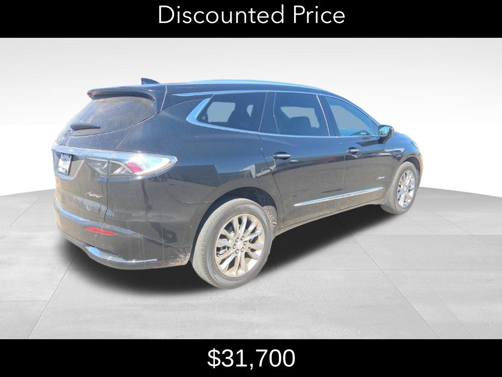 Used 2022 Buick Enclave Avenir w/ Avenir Technology Package AWD/4WD image 3