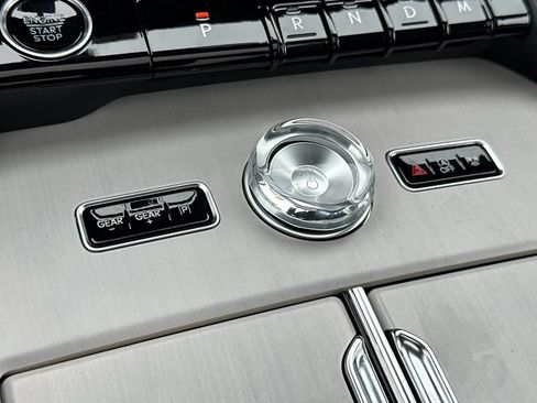 New 2026 Lincoln Navigator Reserve AWD/4WD image 21