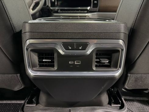 Used 2026 Chevrolet Silverado 1500 High Country w/ High Country Premium Package AWD/4WD image 29