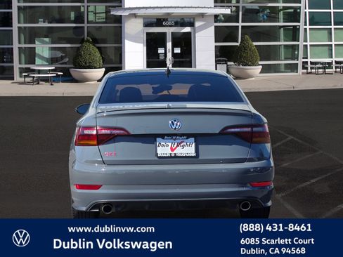 Used 2019 Volkswagen Jetta GLI image 5