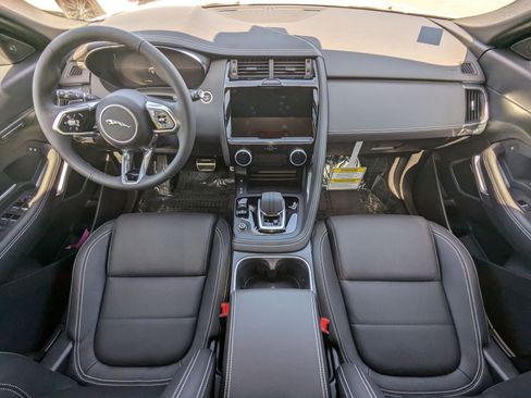 Used 2024 Jaguar E-PACE R-Dynamic SE image 21