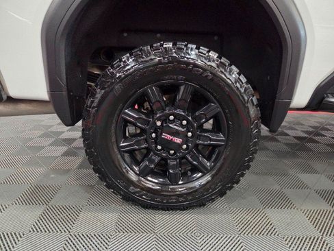 Used 2024 GMC Sierra 2500 AT4 w/ AT4 Premium Plus Package AWD/4WD image 89