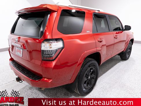 Used 2016 Toyota 4Runner SR5 image 5