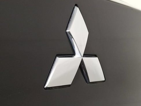 Used 2023 Mitsubishi Eclipse Cross LE AWD/4WD image 29