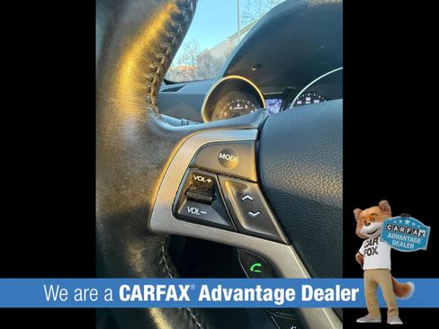 Used 2017 Hyundai Veloster Value Edition image 43