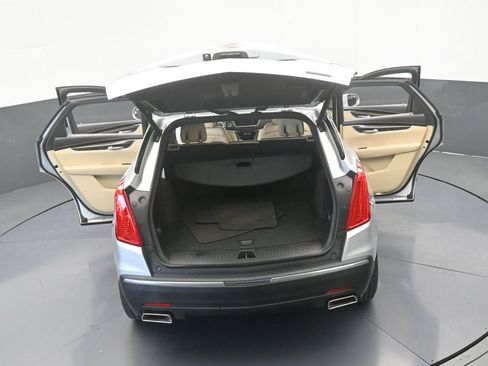 Used 2019 Cadillac XT5 FWD image 65
