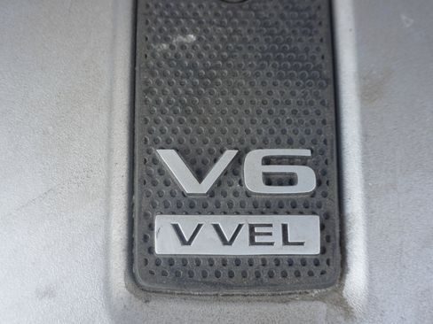 Used 2017 INFINITI QX50 Base AWD w/ Premium Plus Package image 39