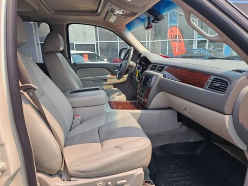 Used 2010 Chevrolet Tahoe LTZ AWD/4WD image 11
