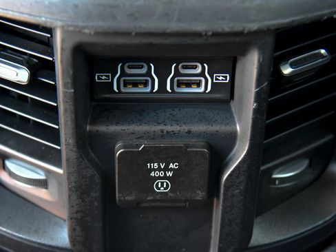 Used 2024 RAM 2500 Laramie w/ Safety Group AWD/4WD image 50