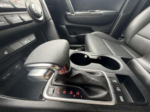 Used 2020 Kia Sportage S image 21