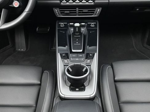 Used 2025 Porsche 911 Carrera image 8