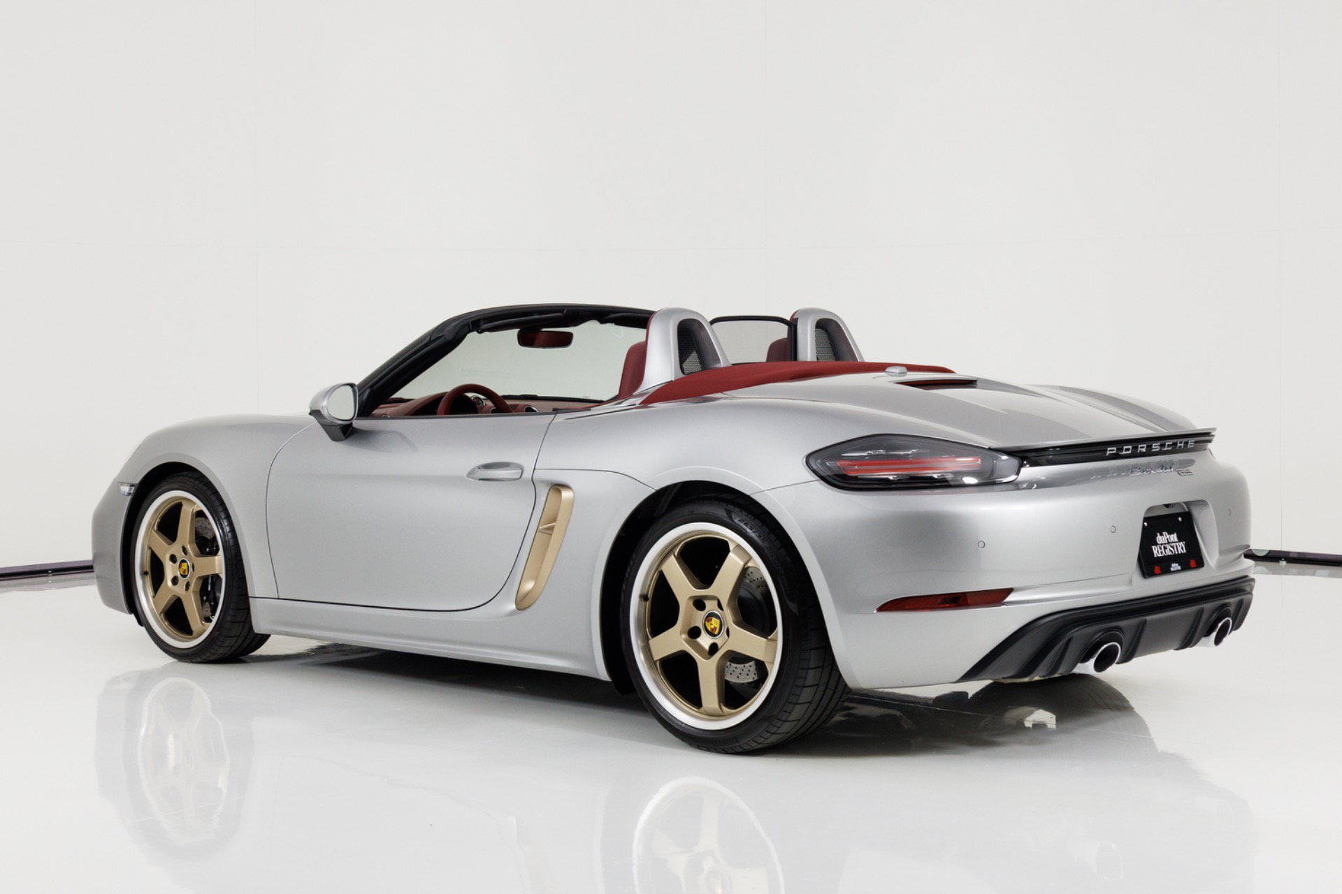 Used 2021 Porsche 718 Boxster RWD image 6