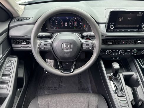 Used 2024 Honda Accord EX image 27