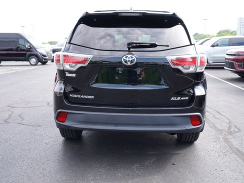 Used 2016 Toyota Highlander XLE AWD/4WD image 8