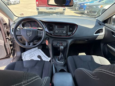 Used 2016 Dodge Dart SXT FWD image 3