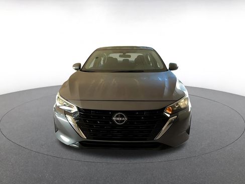 Used 2025 Nissan Sentra S image 4