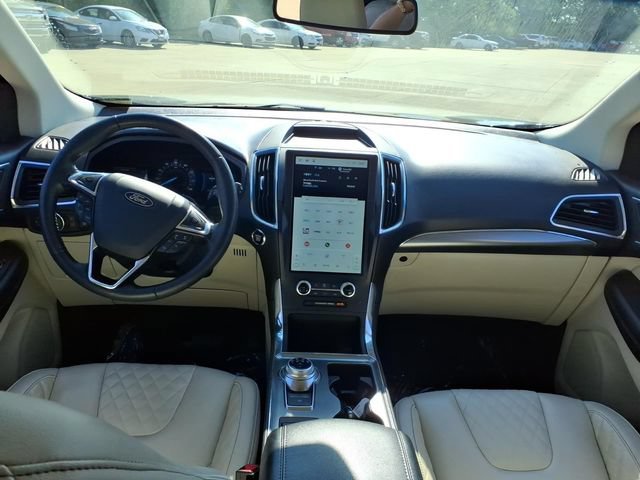 Used 2024 Ford Edge Titanium AWD/4WD image 7