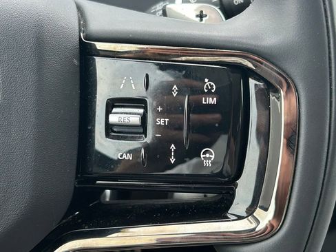 Used 2025 Land Rover Range Rover Velar Dynamic SE AWD/4WD image 41