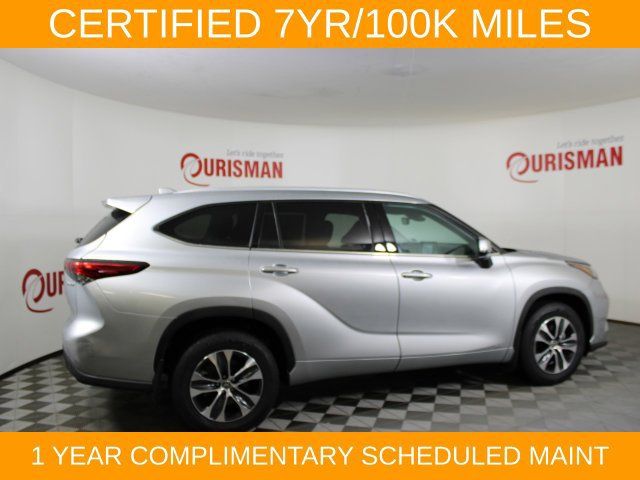 Used 2022 Toyota Highlander XLE AWD/4WD image 8