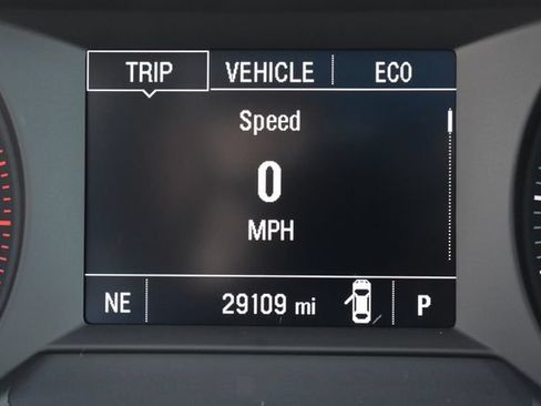 Used 2023 Chevrolet TrailBlazer LT FWD image 24
