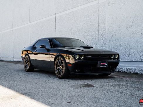 Used 2016 Dodge Challenger R/T image 57