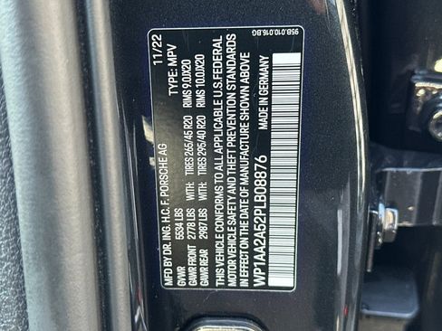 Certified 2023 Porsche Macan image 29