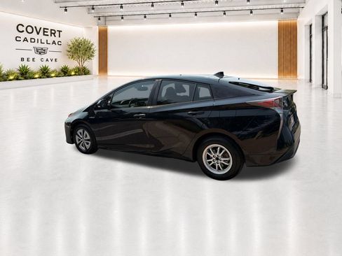 Used 2017 Toyota Prius Four FWD image 9