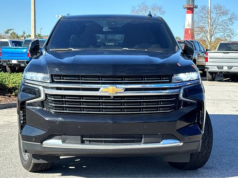 Used 2022 Chevrolet Tahoe LT w/ Luxury Package image 2