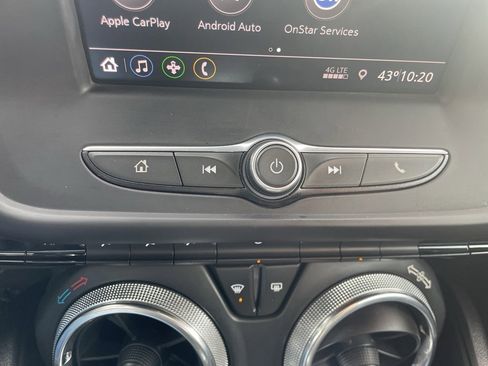 Used 2020 Chevrolet Camaro LT image 33