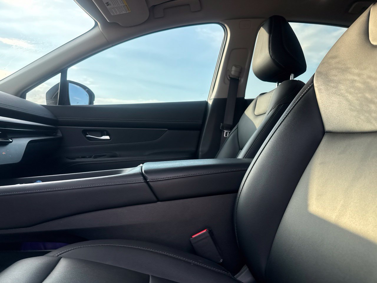 Certified 2025 Nissan Murano SV FWD image 40