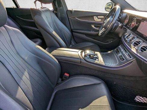Used 2019 Mercedes-Benz E 300 image 21