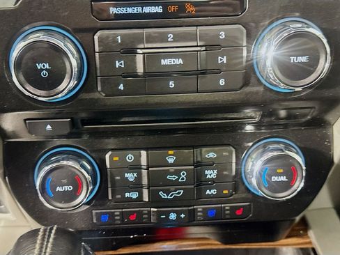 Used 2017 Ford F150 Lariat image 18