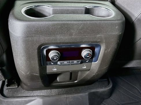 Used 2022 Chevrolet Tahoe Premier AWD/4WD image 27