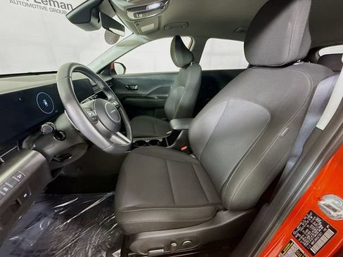 Used 2025 Hyundai Kona SEL AWD/4WD image 20